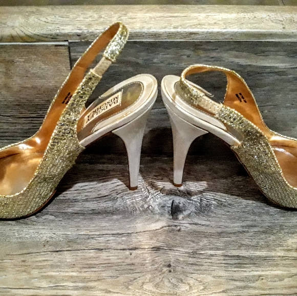 Badgley Mischka Strap Back High Heels - Picture 4 of 8